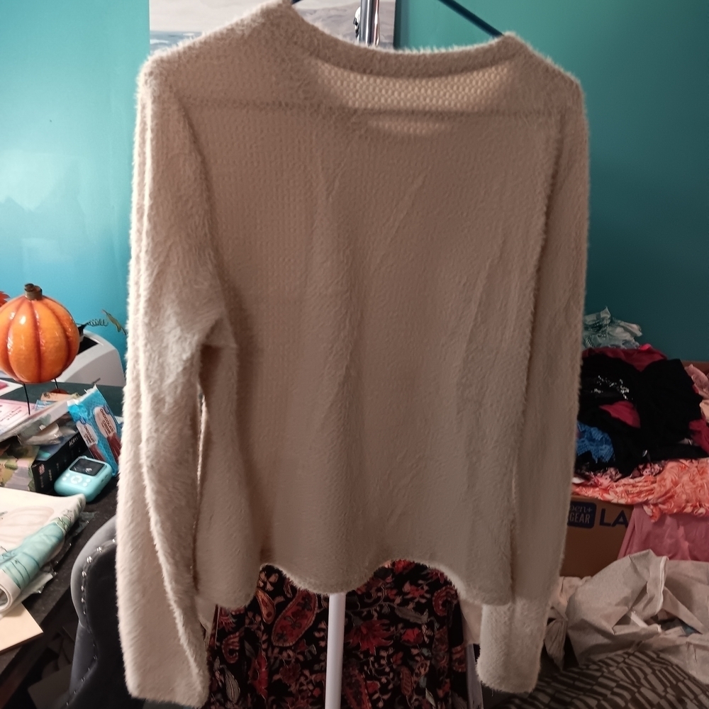 Cozy Cream Sweater - Picture 3 of 3